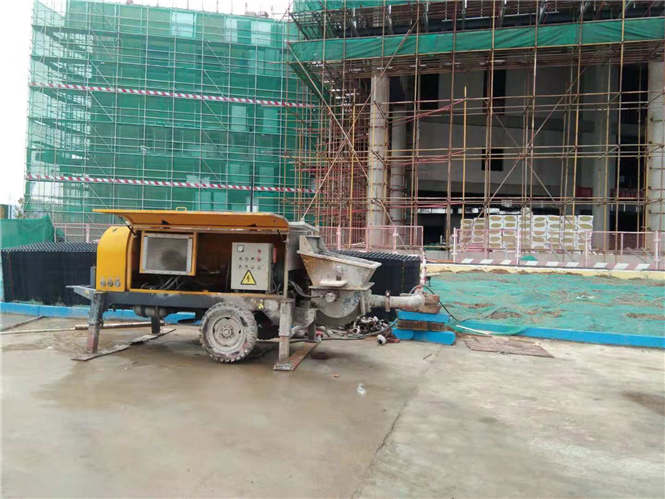 25細(xì)石混凝土泵合作上海建工二建華潤(rùn)國(guó)際社區(qū)C地塊項(xiàng)目