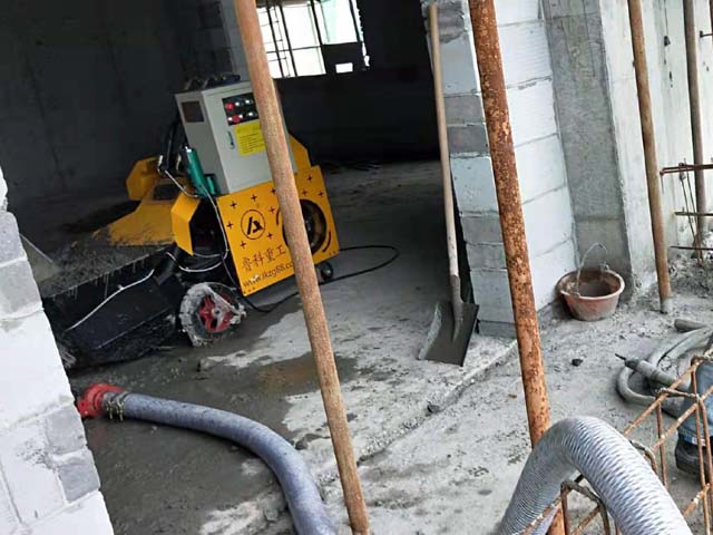 二次構造柱泵上料機
